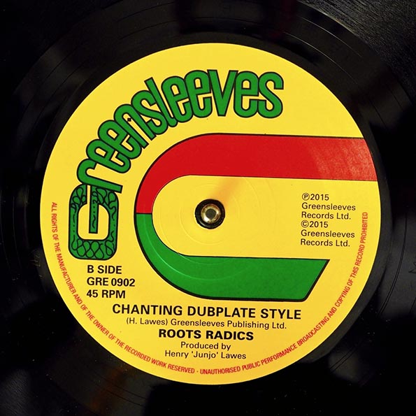 John Holt - Chanting  /  Roots Radics - Chanting Dubplate Style (7")