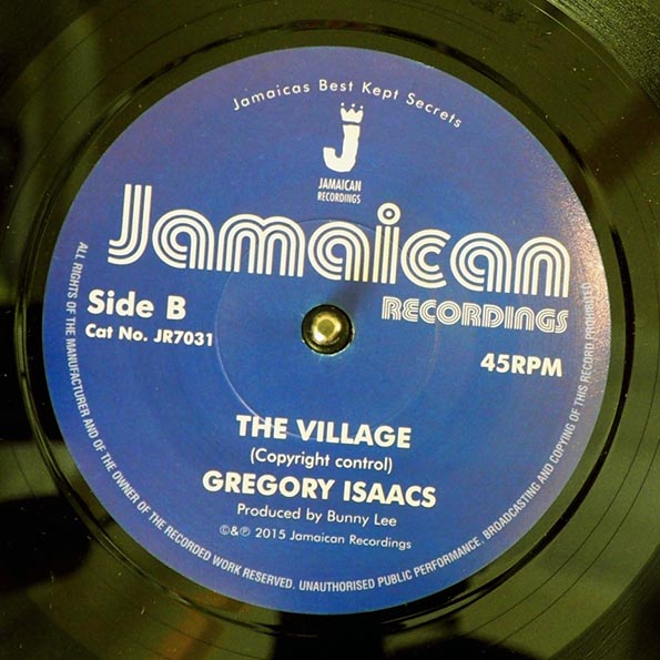 Gregory Isaacs - Don't Believe Him (Don't Believe In Him)  /  Gregory Isaacs - The Village (7")