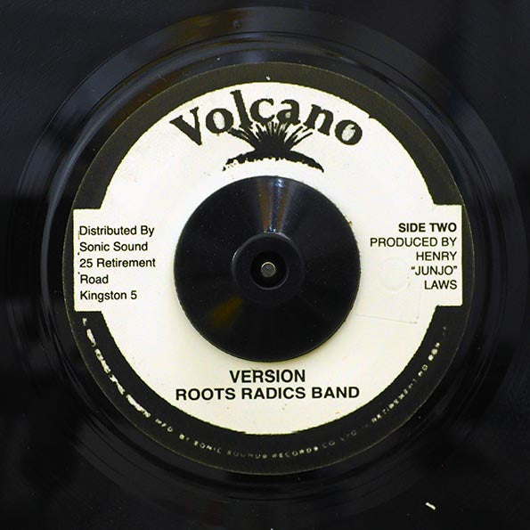 Barrington Levy - Bounty Hunter  /  Roots Radics - Untitled (7")