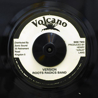 Barrington Levy - Bounty Hunter  /  Roots Radics - Untitled (7")