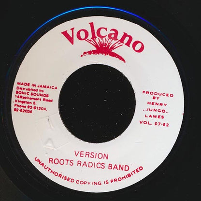 Barrington Levy - Shaolin Temple  /  Roots Radics - Version (7")