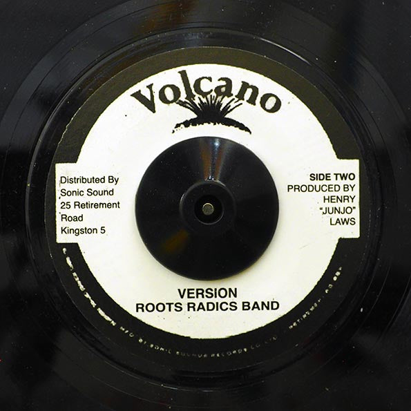 Barrington Levy, Trinity - Give Thanks & Praise  /  Roots Radics - A Yah We Deh Dub (7")