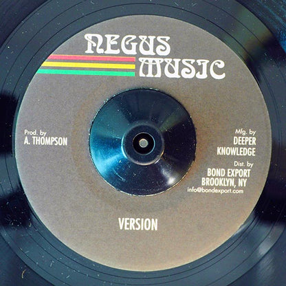 Albert Malawi - Jah Is Sweet  /  Version (7")