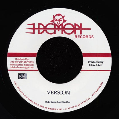 Paul Sinclair - Give A Helping Hand  /  Version (7")