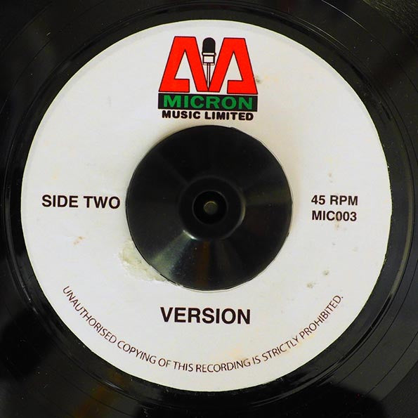 Gregory Isaacs - Beautiful Africa  /  Version (7")