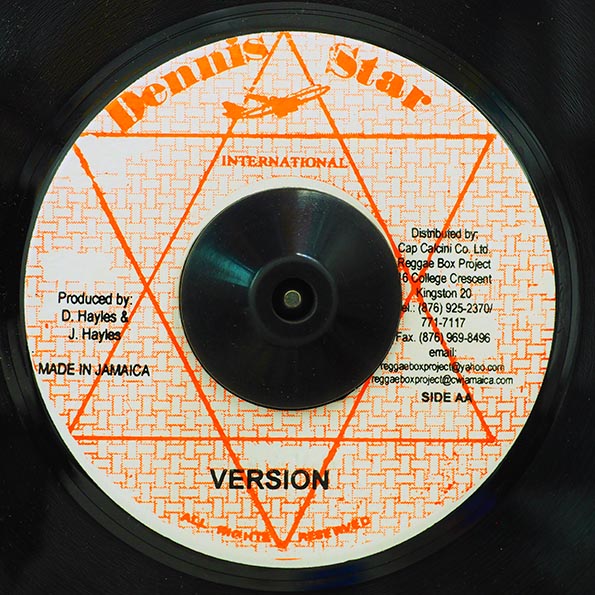 Tony Lowe - Sound Bwoy I'm Telling You  /  Version (7")