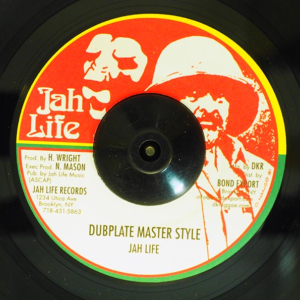 Carlton Livingston - Call Of The Rasta Man  /  Jah Life - Dubplate Master Style (7")