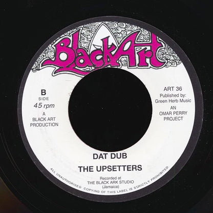 Jr. Dread - A Wah Dat  /  The Upsetters - Dat Dub (7")